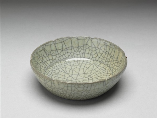 哥窯 灰青葵瓣口洗