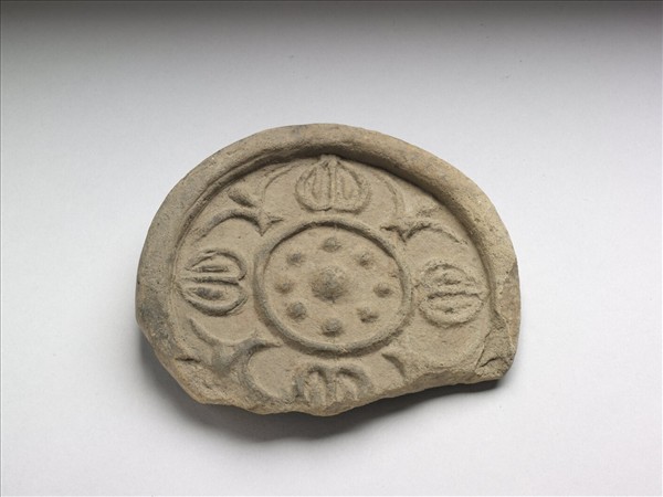 蓮紋瓦當殘片