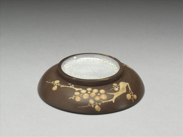 紫砂泥繪梅花紋碟