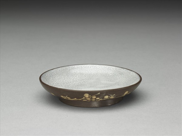 紫砂泥繪梅花紋碟