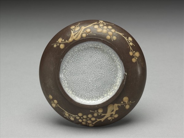 紫砂泥繪梅花紋碟