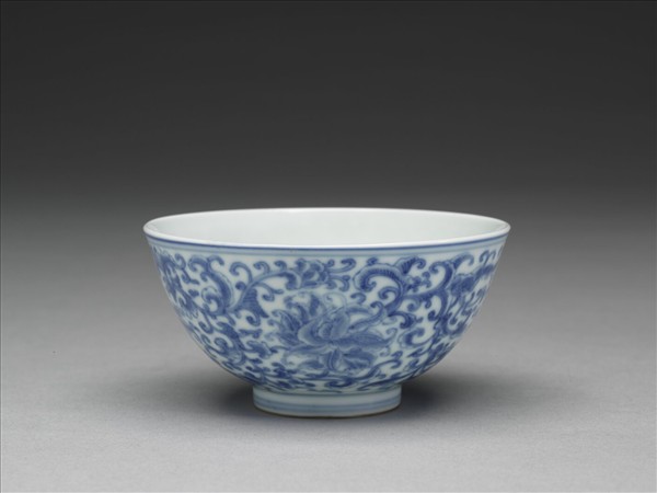 青花花卉紋碗