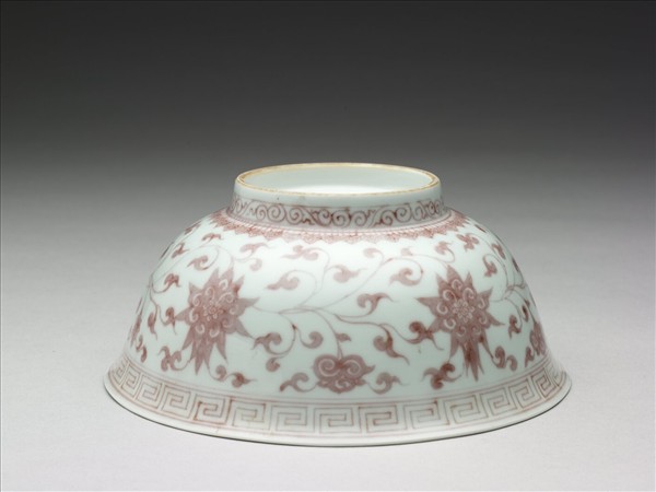 釉裡紅四季花卉紋碗