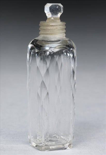 銅鍍金嵌瑪瑙修妝匣