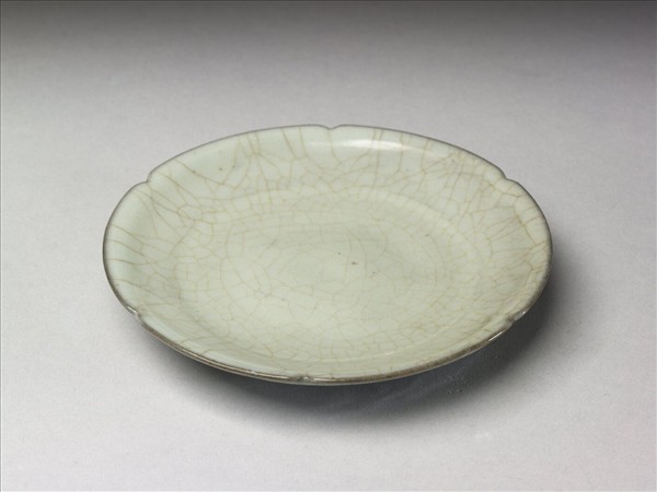 青瓷葵花式碟