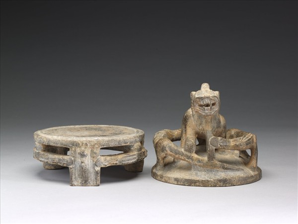 石辟邪三足硯