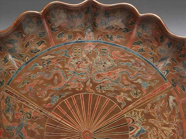 戧金彩漆葵式盤