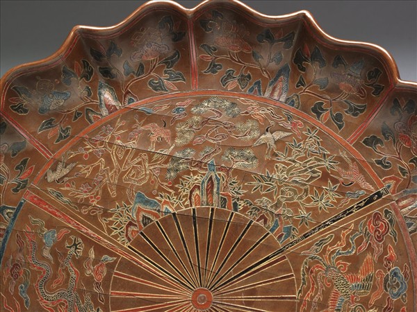 戧金彩漆葵式盤