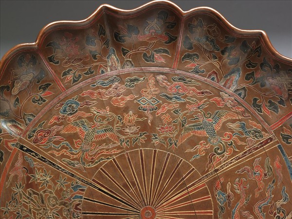 戧金彩漆葵式盤