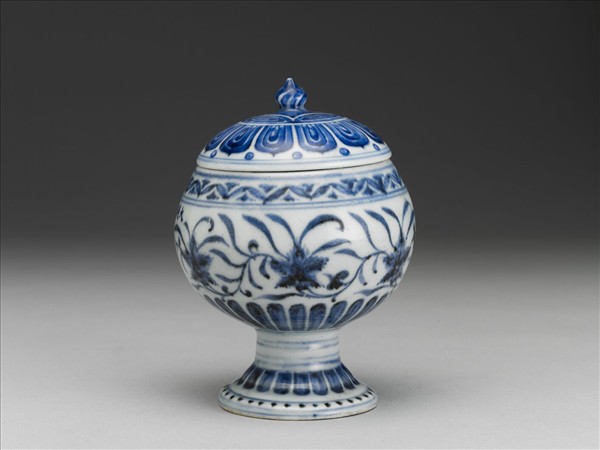 明 宣德 青花花卉紋蓋罐(蓋為清代後配)