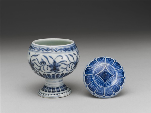 明 宣德 青花花卉紋蓋罐(蓋為清代後配)