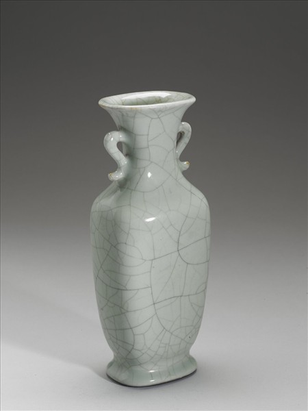 仿官釉雙耳扁瓶