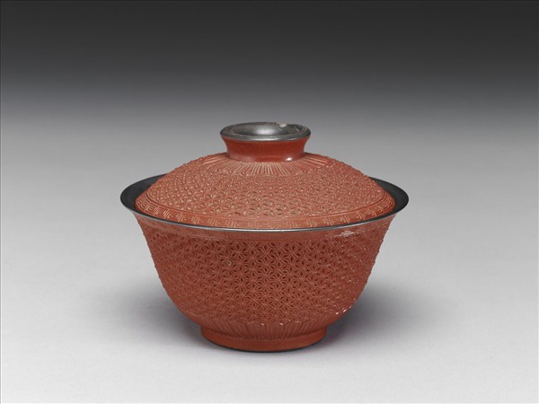 瓷胎仿剔紅蓋碗