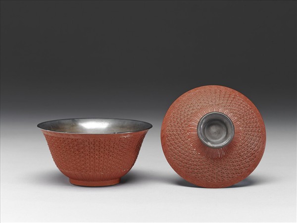 瓷胎仿剔紅蓋碗