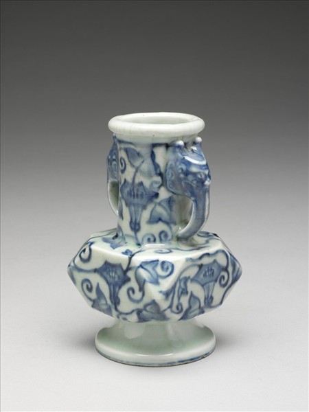 青花牽牛花紋折方瓶