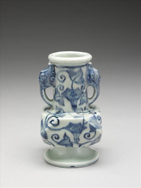 青花牽牛花紋折方瓶