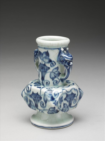 青花牽牛花紋折方瓶