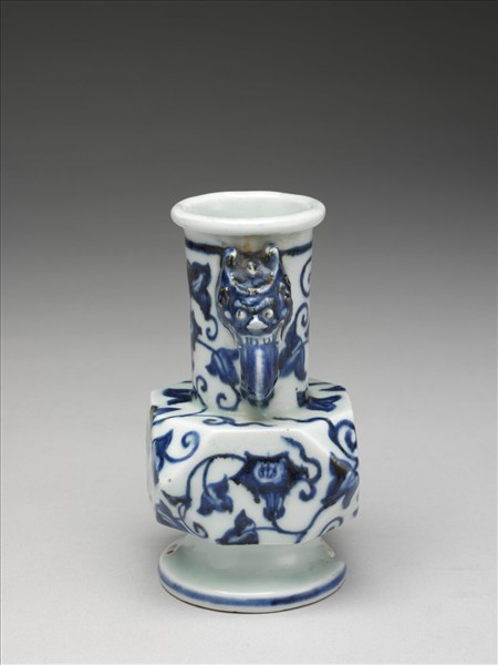 青花龍耳折方瓶