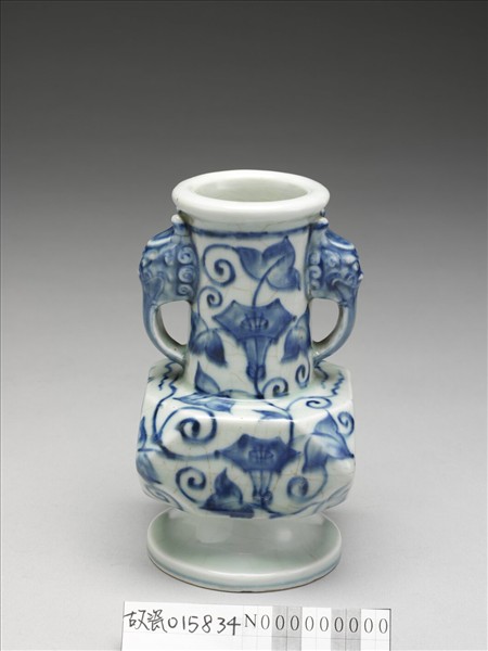 青花牽牛花紋折方瓶