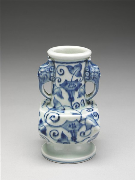 青花牽牛花紋折方瓶