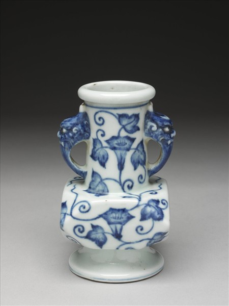 青花牽牛花紋折方瓶