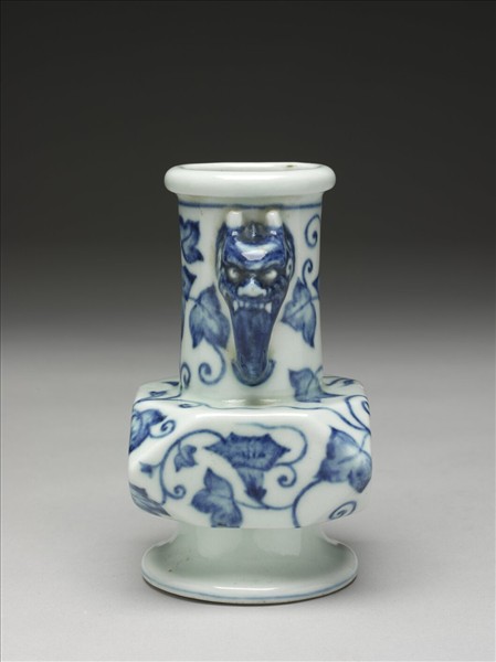 青花牽牛花紋折方瓶