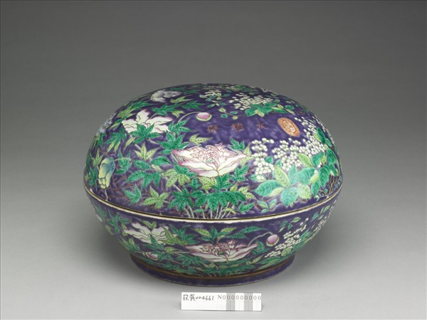 粉彩紫地花鳥紋盒- 故宮