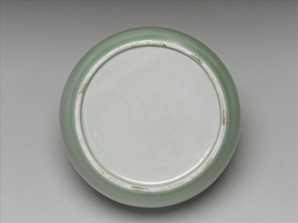 翠青釉三繫蓋罐