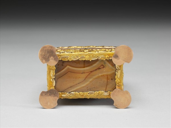 銅鍍金嵌瑪瑙修妝匣