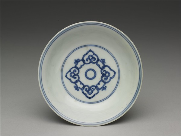 青花如意雲紋碟