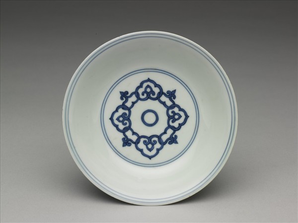 青花如意雲紋碟
