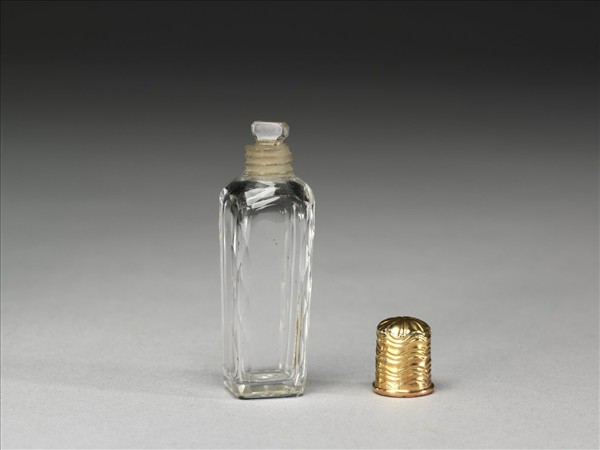 銅鍍金嵌瑪瑙修妝匣