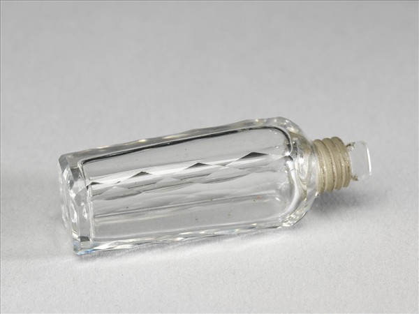 銅鍍金嵌瑪瑙修妝匣