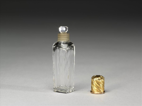 銅鍍金嵌瑪瑙修妝匣