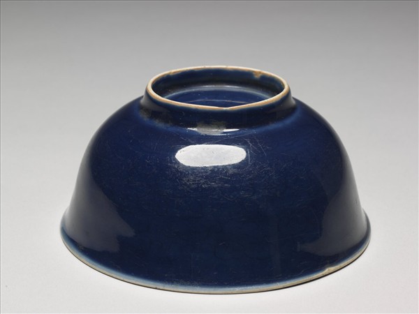 霽青釉雲龍紋碗