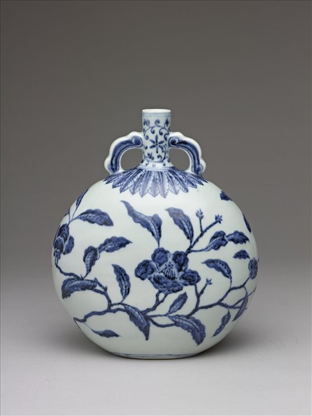 青花山茶花紋扁壺