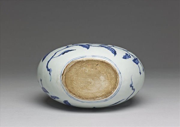 青花山茶花紋扁壺