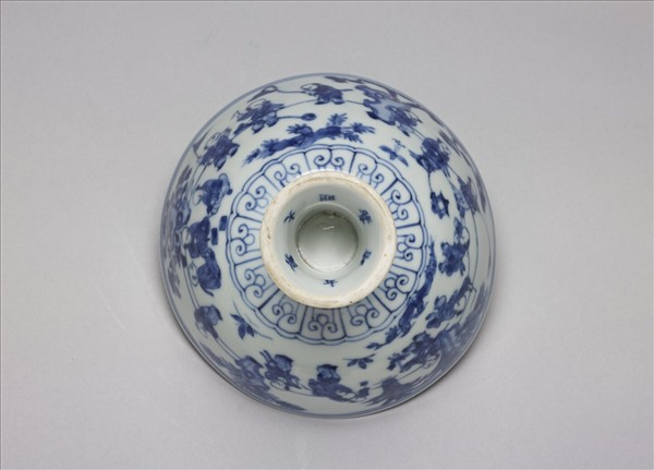 青花嬰戲高足碗