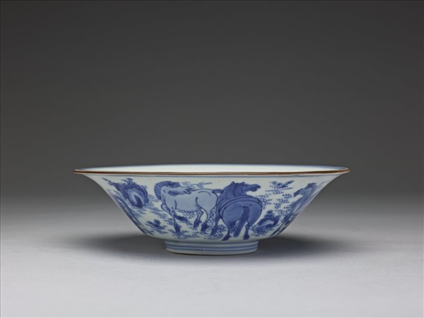 青花八駿圖碗