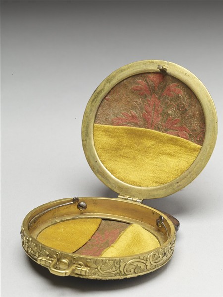 銅胎鍍金畫琺瑯西洋人物圖火鏈盒