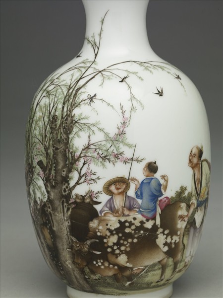 琺瑯彩農耕圖瓶