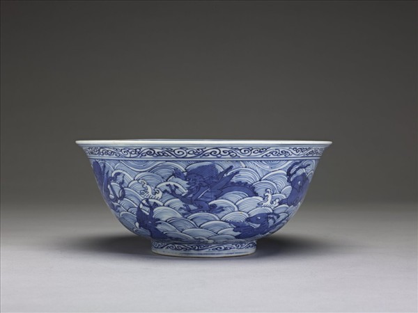 青花海獸紋碗