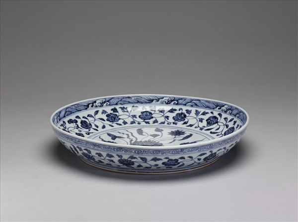 青花一把蓮紋盤