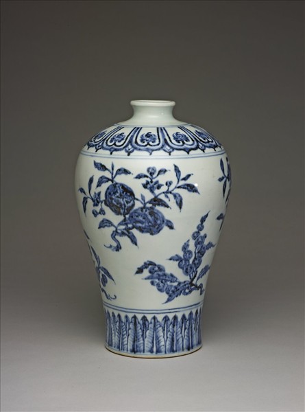 青花四季花果紋梅瓶