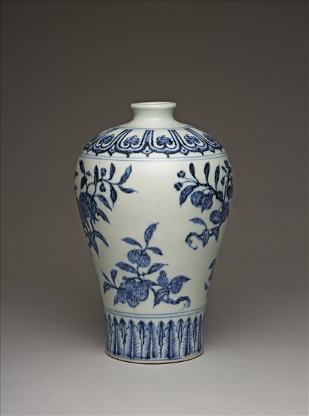 青花四季花果紋梅瓶