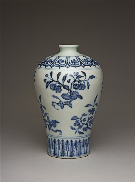青花四季花果紋梅瓶