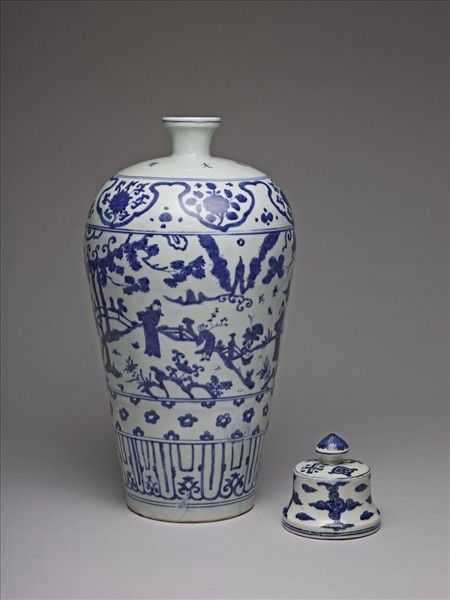 青花山水人物圖梅瓶