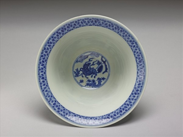 青花三羊開泰圖仰鐘式碗