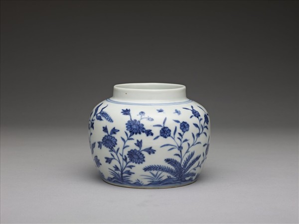 青花草花紋罐