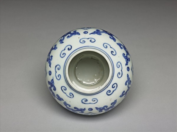 青花阿拉伯文罐